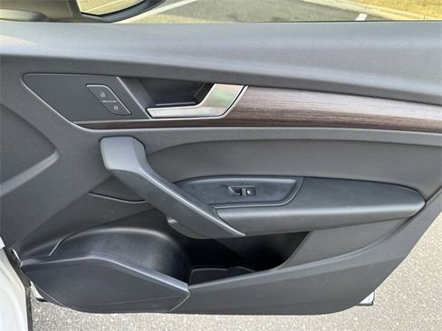 Certified 2023 Audi Q5 2.0T Premium w/ Convenience Package image 30