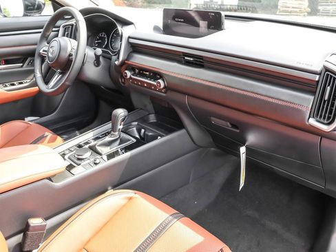 Used 2025 MAZDA CX-50 AWD 2.5 Turbo w/ Accent Package image 34