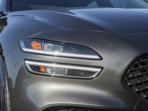 Used 2023 Genesis G70 2.0T image 11