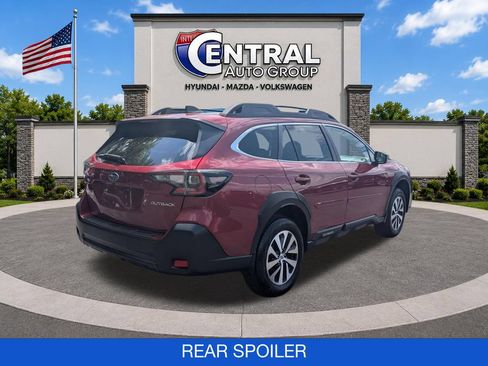 Used 2025 Subaru Outback Premium AWD/4WD image 8