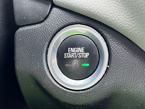 Used 2022 Chevrolet Equinox LS w/ LS Convenience Package AWD/4WD image 26