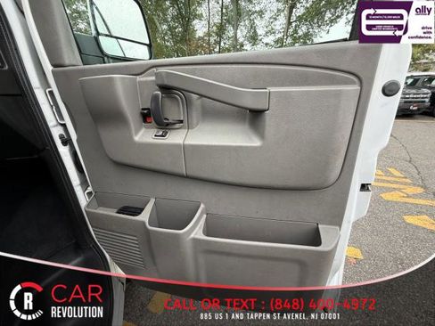 Used 2020 GMC Savana 3500 LT w/ LT Preferred Equipment Group image 38