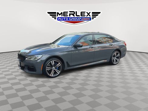 Used 2018 BMW 750i xDrive AWD/4WD image 4