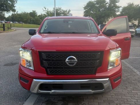 Used 2022 Nissan Titan SV RWD image 13
