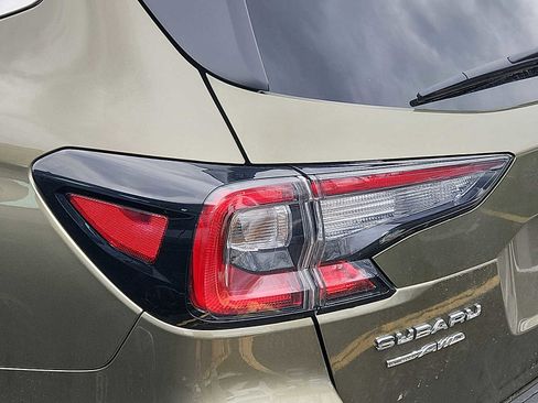Certified 2025 Subaru Outback Premium image 8