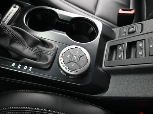 New 2025 Ford Bronco Outer Banks image 18