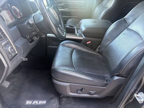 Used 2015 RAM 1500 Sport w/ Black Ram 1500 Sport Group AWD/4WD image 16
