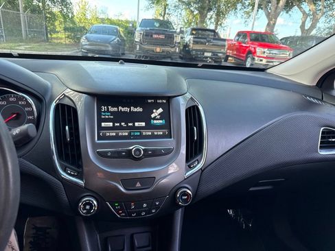 Used 2016 Chevrolet Cruze LT FWD image 63