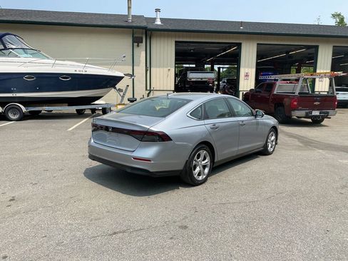 Used 2023 Honda Accord LX image 5