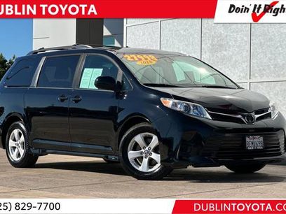 Certified 2018 Toyota Sienna LE