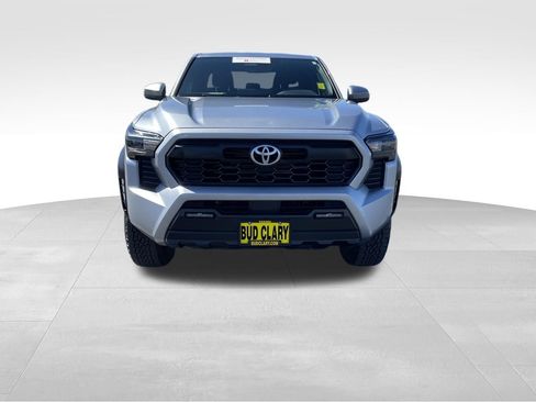 Certified 2024 Toyota Tacoma TRD Off-Road AWD/4WD image 9