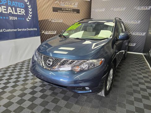 Used 2013 Nissan Murano SV AWD/4WD image 2