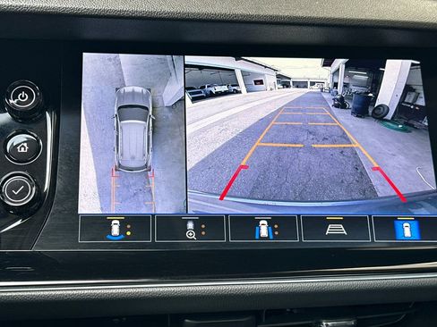 Certified 2022 Buick Envision Avenir w/ Technology Package II image 28