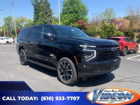 New 2026 Chevrolet Suburban RST w/ Advanced Technology Package AWD/4WD image 1