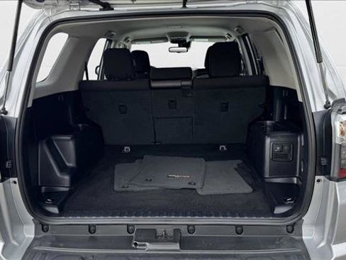 Certified 2024 Toyota 4Runner TRD Off-Road image 8