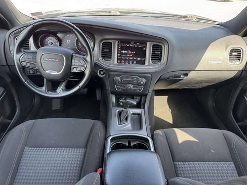Used 2023 Dodge Charger SXT RWD image 2