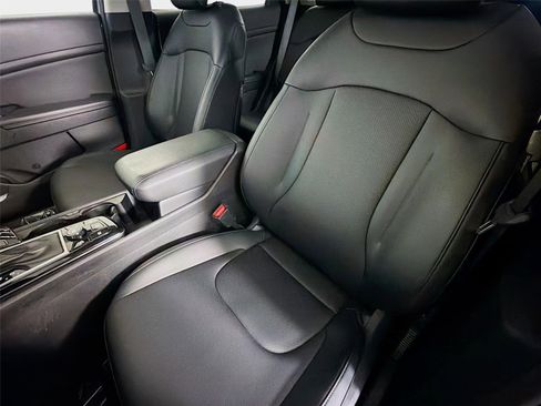Certified 2023 Kia Sportage EX FWD image 11