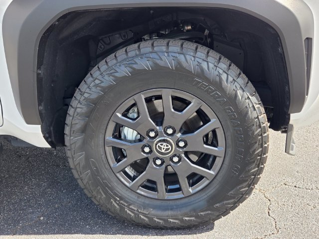 Used 2026 Toyota 4Runner SR5 RWD image 9