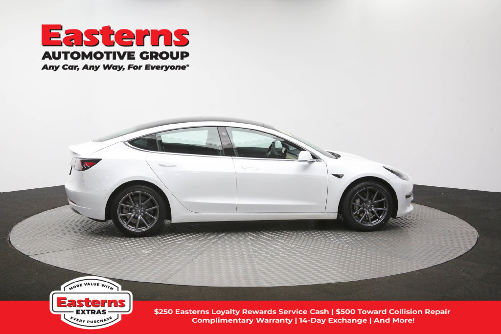 Used 2020 Tesla Model 3 Standard Range RWD image 41