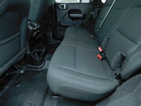 Used 2021 Jeep Wrangler Unlimited Willys image 21
