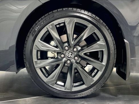 Certified 2025 Toyota Corolla SE FWD image 10