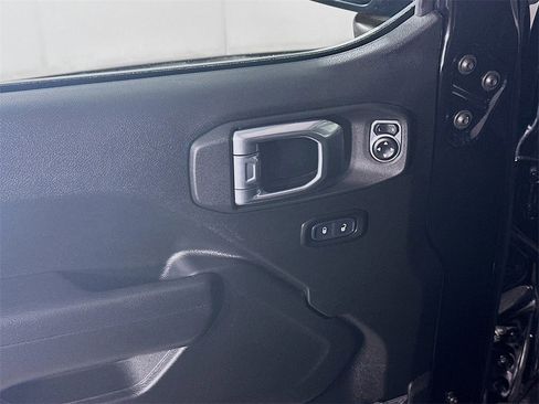 Used 2022 Jeep Wrangler Sport S image 24