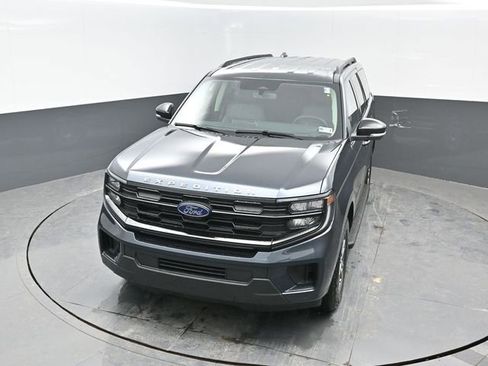 New 2026 Ford Expedition Active image 18