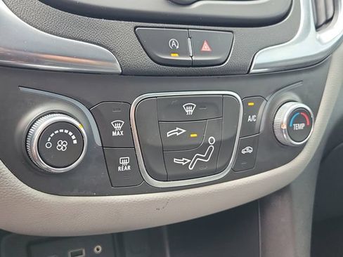 Certified 2022 Chevrolet Equinox LT FWD image 29