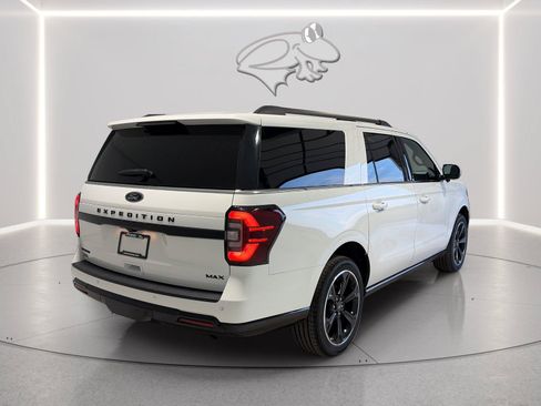Certified 2024 Ford Expedition Max Limited AWD/4WD image 5