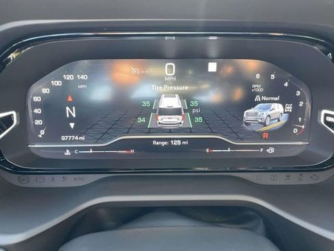 Certified 2022 GMC Yukon Denali image 28