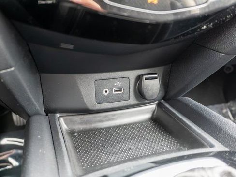 Used 2019 Nissan Rogue SV AWD/4WD image 31