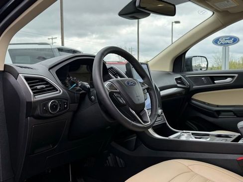 Used 2024 Ford Edge SEL w/ Convenience Package AWD/4WD image 13