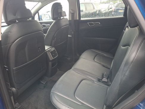 Used 2023 Kia Sportage EX FWD image 22