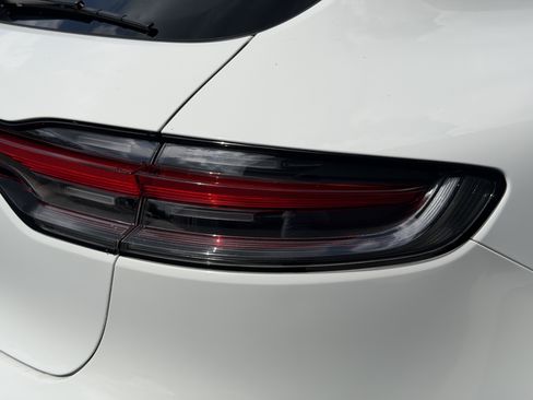 Certified 2023 Porsche Macan AWD/4WD image 14