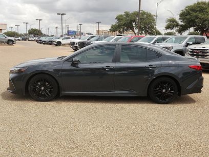 Used 2025 Toyota Camry SE w/ Convenience Package