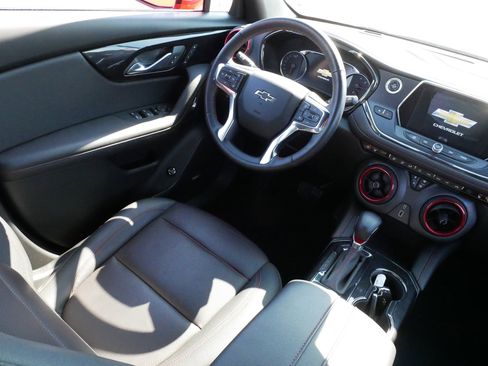 Used 2022 Chevrolet Blazer RS w/ Enhanced Convenience Package image 9