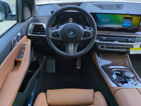 New 2026 BMW X5 xDrive50e w/ M Sport Package AWD/4WD image 16