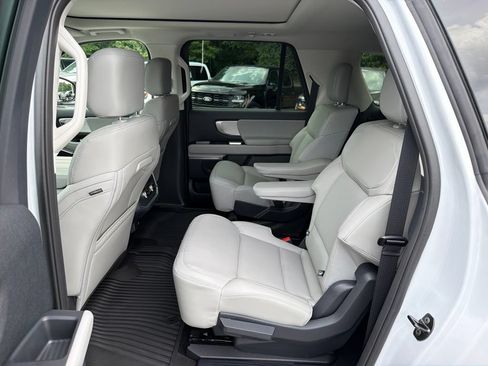 New 2026 Ford Expedition Max Active RWD image 11