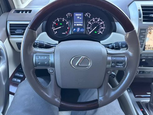 Used 2019 Lexus GX 460 Premium w/ Premium Package AWD/4WD image 24