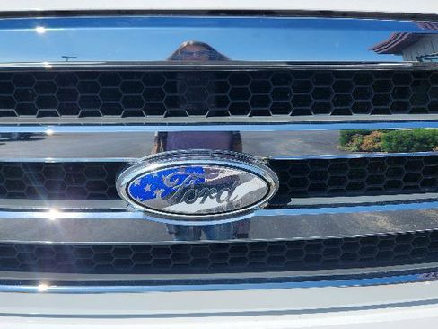 Used 2006 Ford F250 XLT image 9