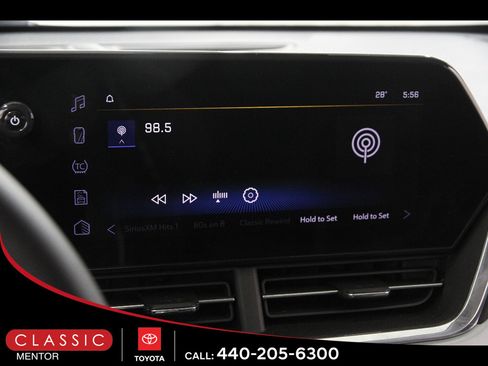 Used 2024 Chevrolet Trax LT w/ LT Convenience Package image 12