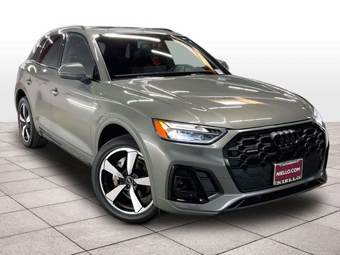 Used 2023 Audi Q5 2.0T Premium Plus w/ Premium Plus Package image 2