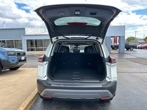 Used 2021 Nissan Rogue SL AWD/4WD image 11