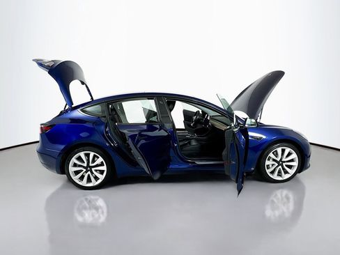 Used 2018 Tesla Model 3 Long Range image 33