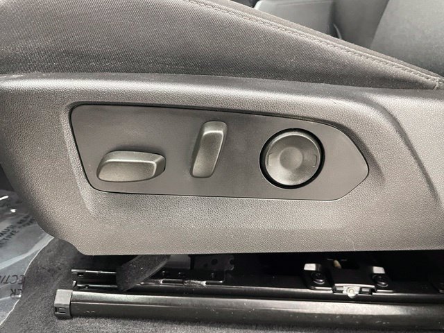 Certified 2024 Chevrolet Colorado Trail Boss w/ Advanced Trailering Package AWD/4WD image 18