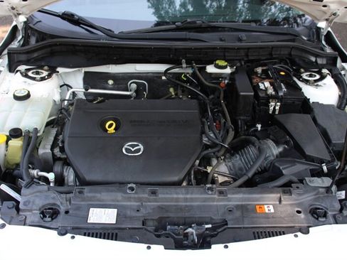 Used 2010 MAZDA MAZDA3 i Touring FWD image 17