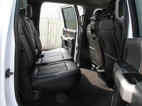 Used 2020 Ford F150 Lariat image 27