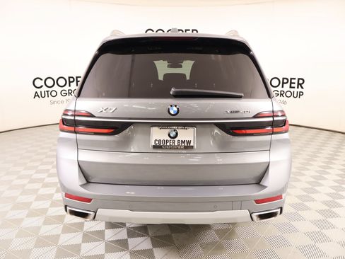 Used 2023 BMW X7 xDrive40i w/ Premium Package AWD/4WD image 23