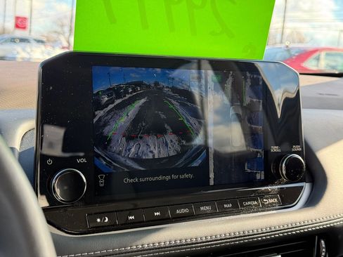 Certified 2023 Nissan Rogue SL w/ SL Premium Package image 15