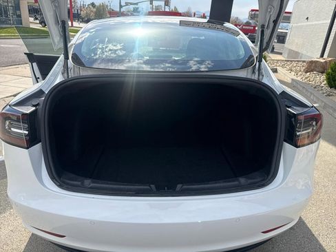 Used 2019 Tesla Model 3 Long Range image 19